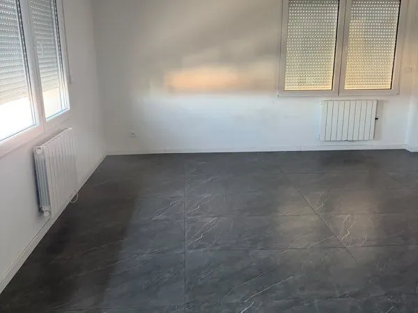 Appartement Location Vaulx-en-Velin 1p 28m² 650€