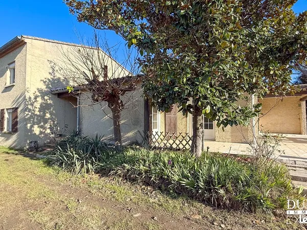 Maison 7 pièces 208 m²