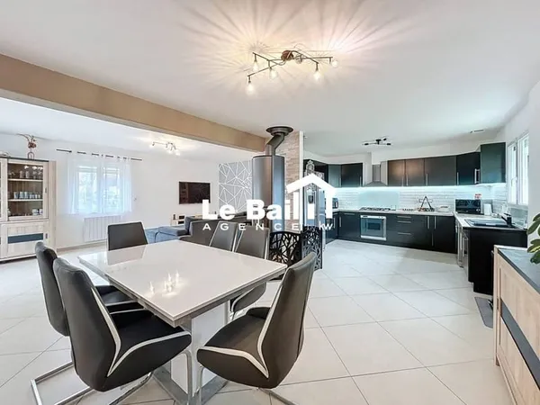 Maison 7 pièces 162 m²