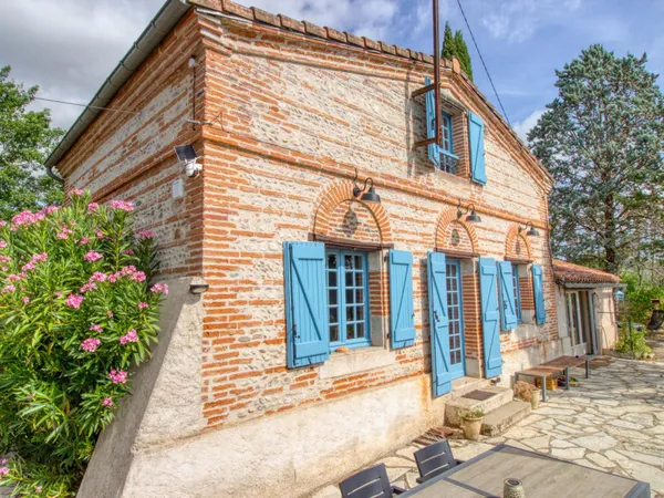 Maison de 1835 en brique et galets dans un environnement exceptionnel