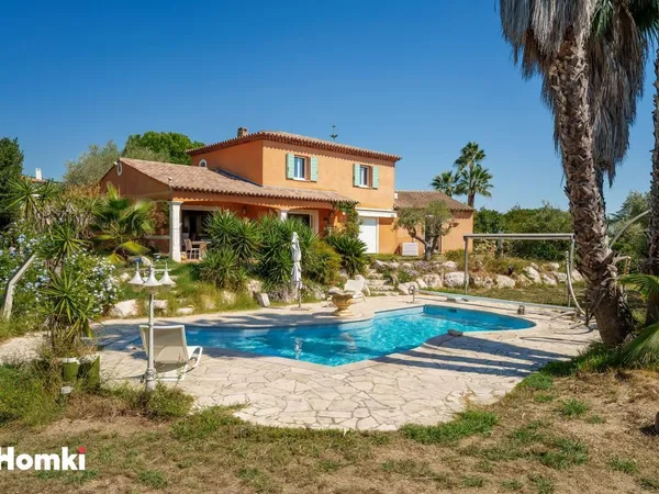 Vends maison - 210 m² - 6 pièces, 5 chambres - Mandelieu-la-Napoule 06210