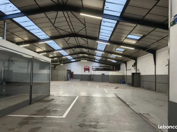 Places de parking sécurisées et couvertes - Centre Arcis-sur-Aube (49 rue de Troyes)