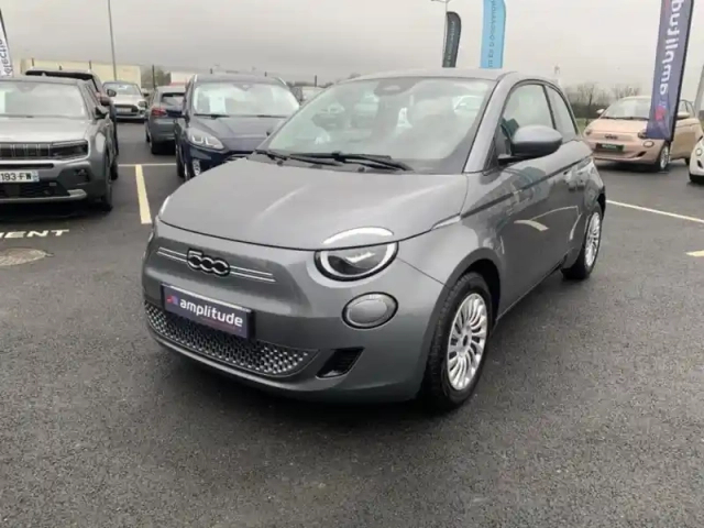 Fiat 500 e 95ch action (step1)