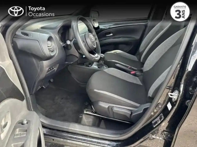Toyota Aygo x 1.0 vvt-i 72ch dynamic s-cvt my24 — photo 11