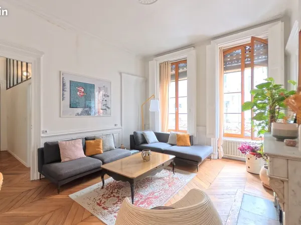 T3 76m² plein sud - Lyon 3 Préfecture - cachet