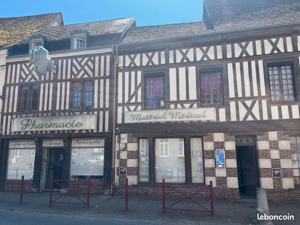 Local 140M² - ancienne pharmacie de Breteuil