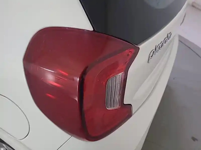 Kia Picanto 1.0 dpi 67ch isg bvm5 — photo 37