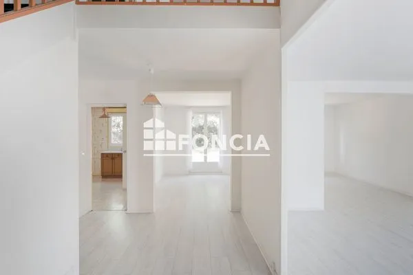 Maison 6 pièces 168 m²