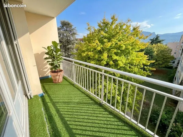Bel appartement T3 de 67 m² - Secteur Village