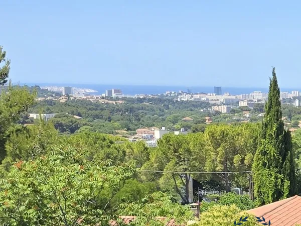 A VENDRE SUR LA COMMUNE DE ALLAUCH UN APPARTEMENT T4 AVEC TERRAS