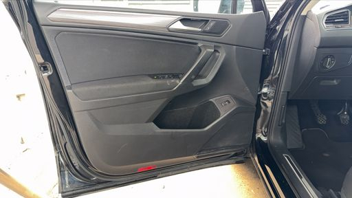 Volkswagen Tiguan ALLSPACE 2.0 TDI 150 - Life Business – 2022 – 198154 km – Diesel – Boîte Manuelle — photo 37