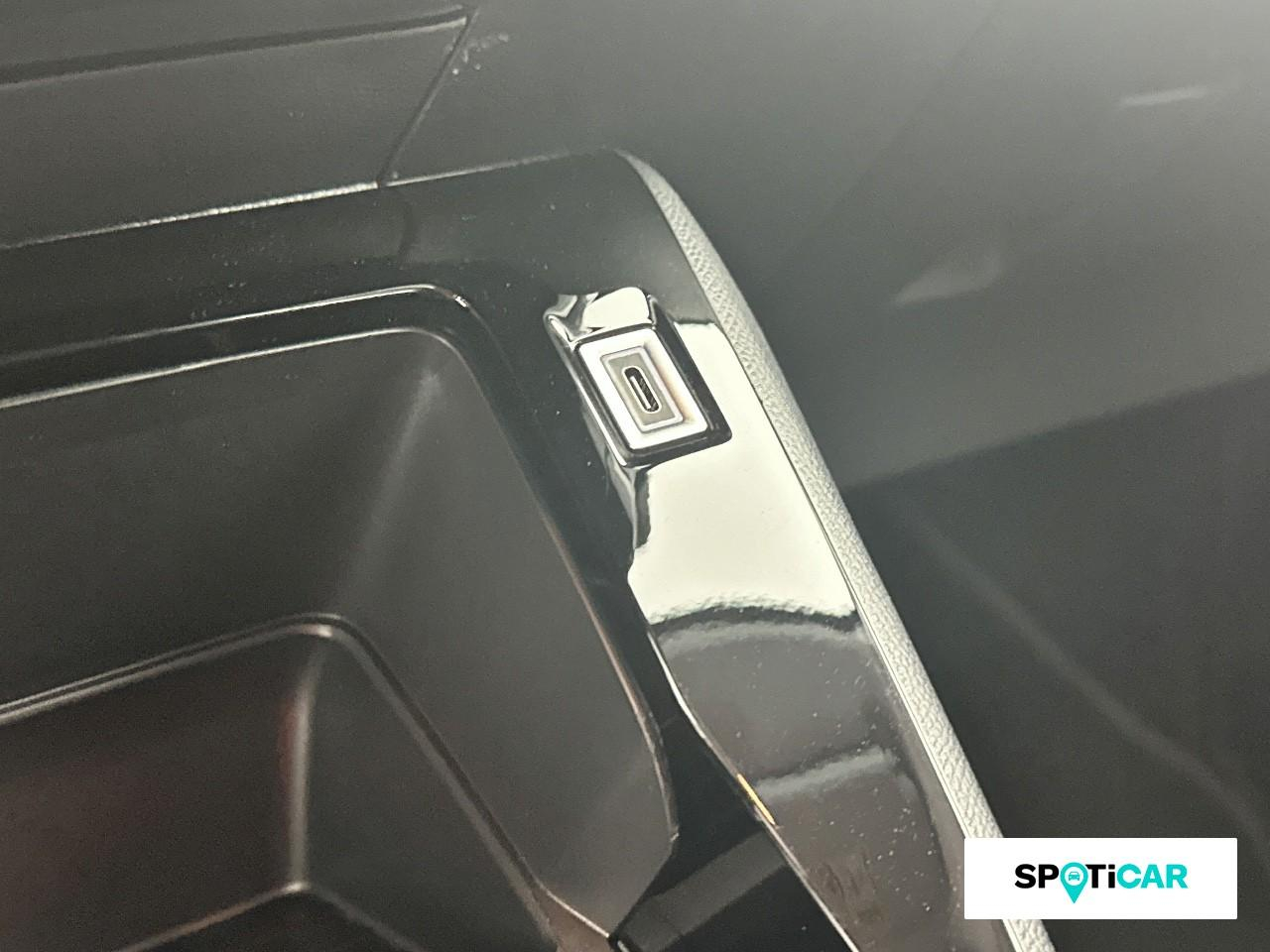 Peugeot 208 1.2 100ch s&s style — photo 17