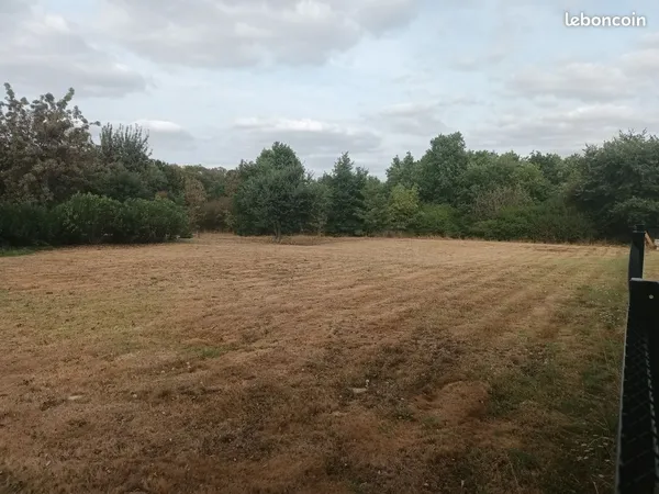 Rieumes terrain constructible de 1146m2 80000