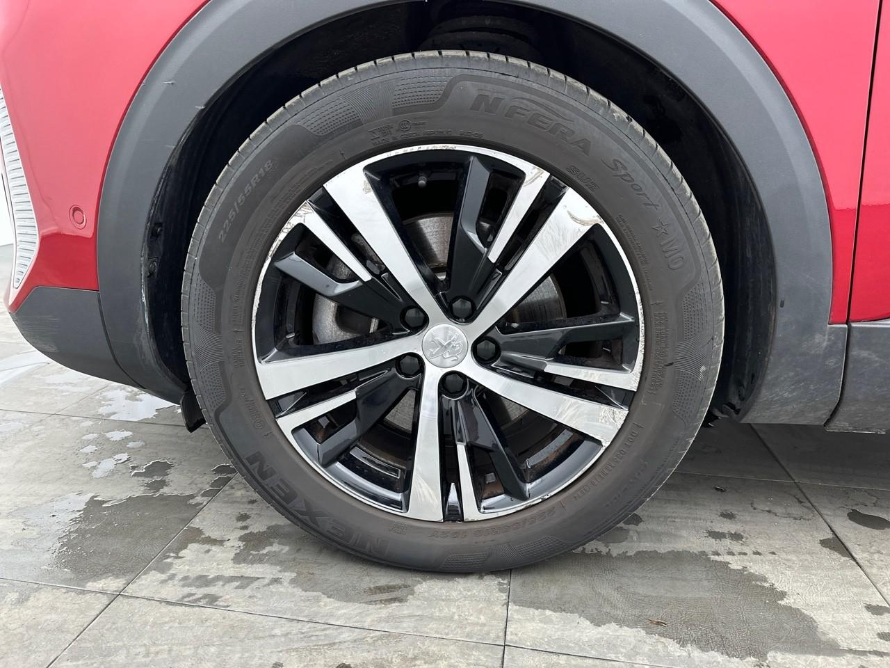 Peugeot 3008 hybrid4 300 e-eat8 gt — photo 14