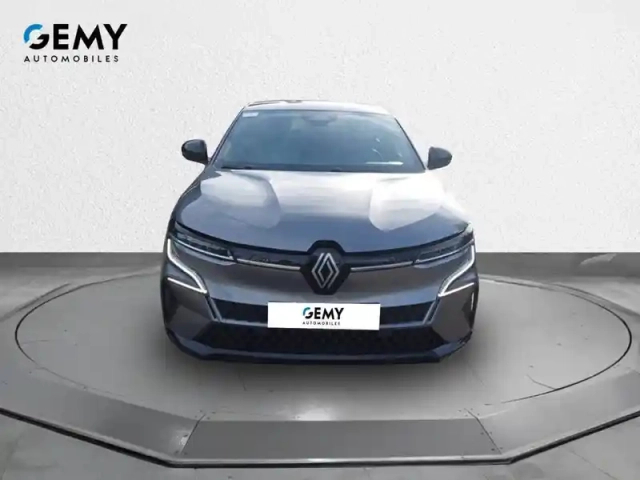Renault Megane e-tech ev60 220 ch super charge — photo 2