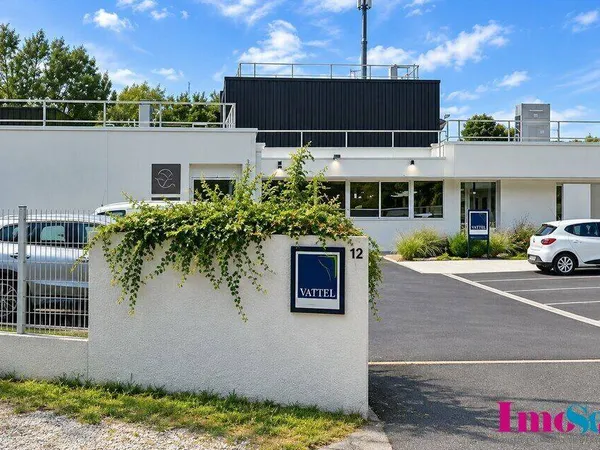 Bureau 115 m²