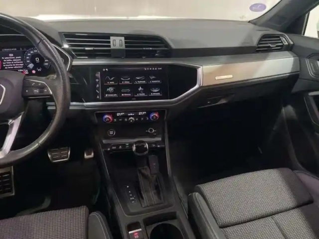 Audi Q3 45 tfsie 245 ch s tronic 6 s line — photo 10