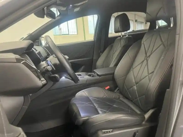Ds Ds 7 crossback puretech 180ch grand chic automatique 10cv — photo 8
