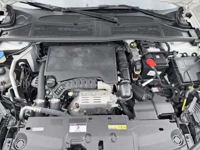 Peugeot 308 sw puretech 130ch s&amp;s eat8 allure — photo 7