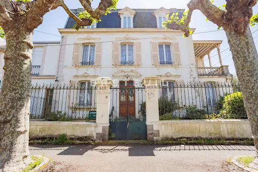 Maison 12 pièces 222 m²