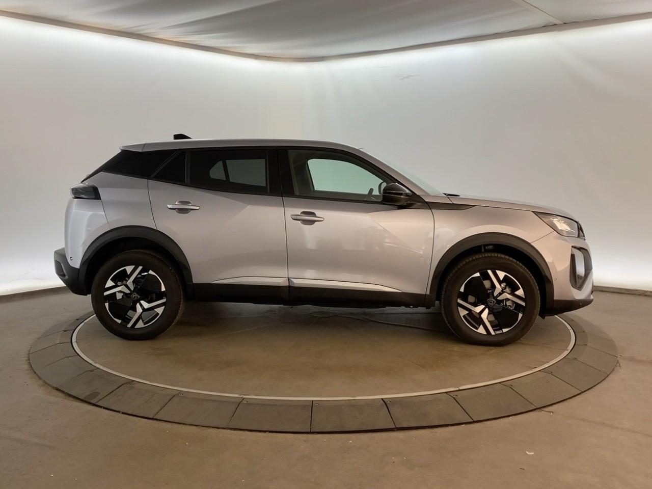 Peugeot 2008 hybrid 145 ch e-dcs6 allure — photo 4