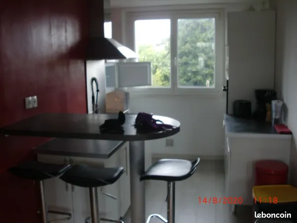 Chambre meublee en colocation