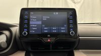 Toyota Yaris 116h Iconic 5p — photo 18