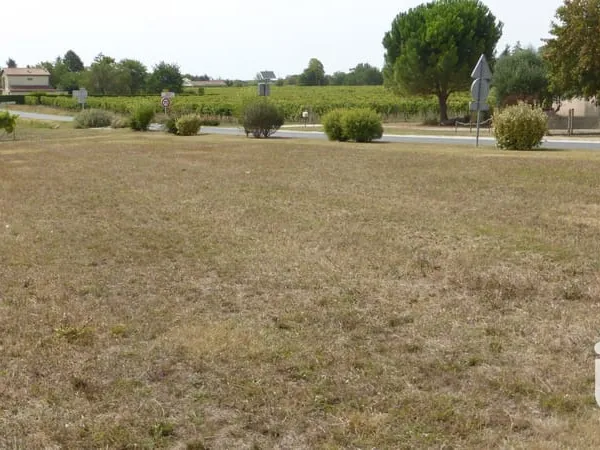 Terrain 1053 m²
