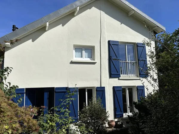 vends ma jolie maison, à Sèvres Rive droite