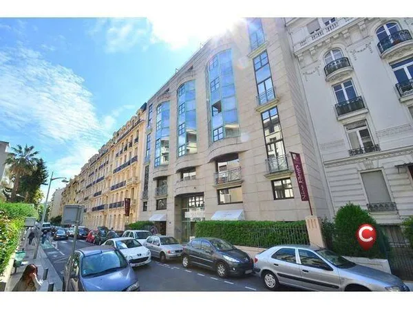 Parking 14 m²