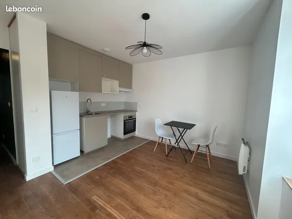 Appartement F2 meublé rénové à neuf - Villiers-sur-Morin