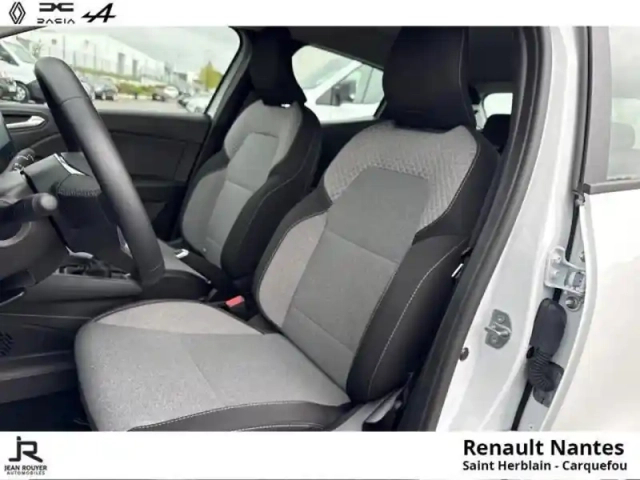 Renault Clio 1.0 tce 90ch evolution — photo 13