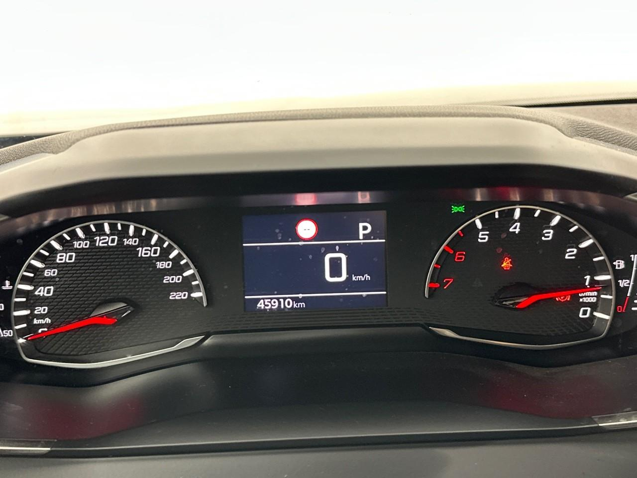 Peugeot 2008 bluehdi 130 s&s eat8 allure — photo 21