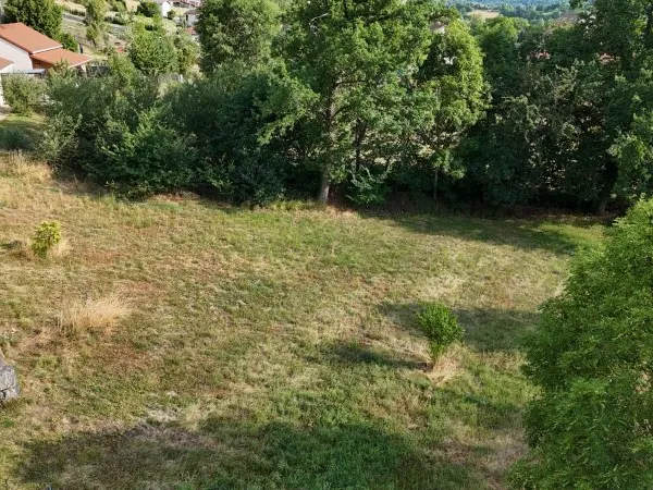 Terrain 1053 m²