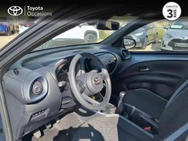 Toyota Aygo X 1.0 vvt-i 72ch design my24 — photo 11