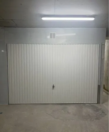 Double grand box 15,5m2 fermé sécurisé - loué