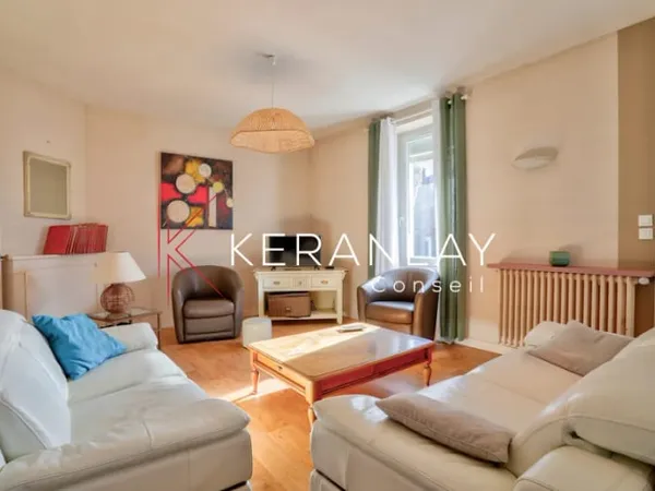Maison 10 pièces 300 m²
