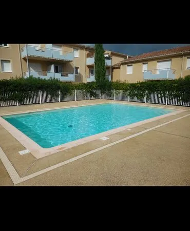 T2 meublé de 34 m² Résidence sécurisée avec piscine