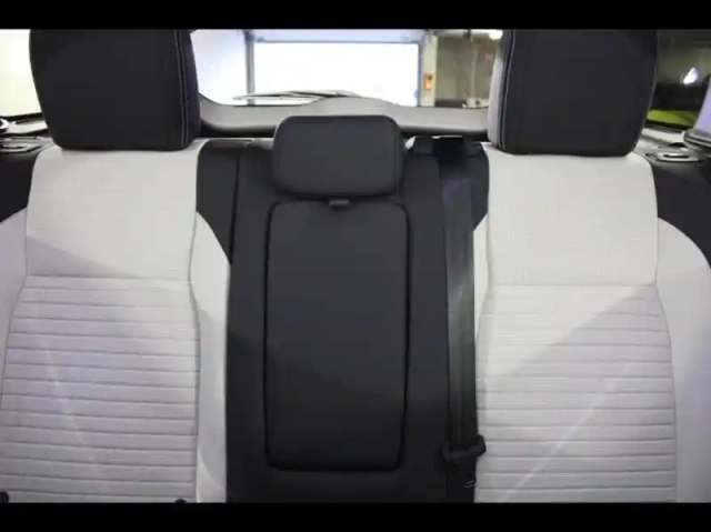 Land Rover Discovery Sport p300e r-dynamic se awd bva — photo 14