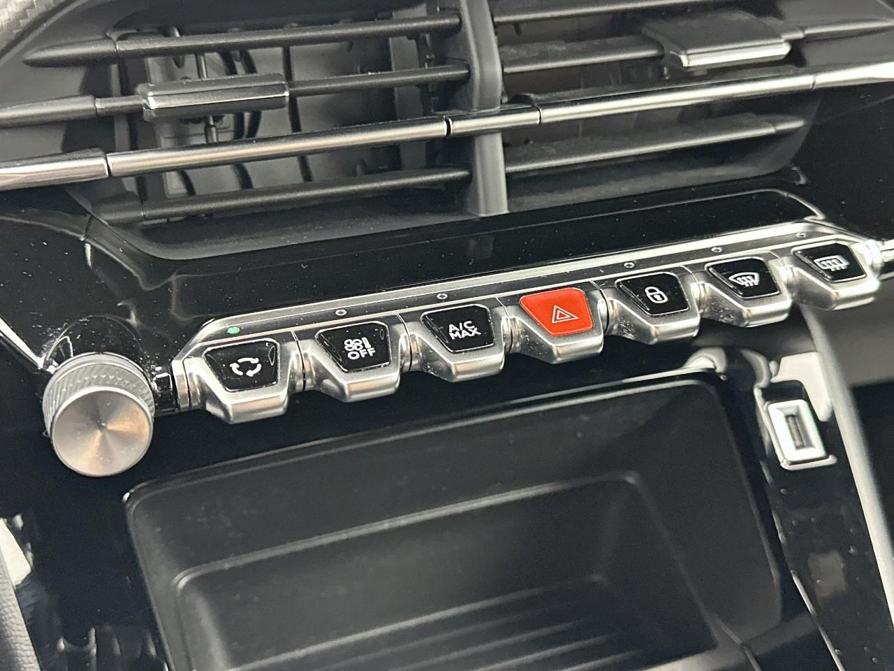 Peugeot 2008 puretech 130 s&s eat8 style — photo 27