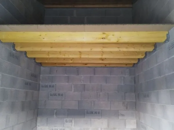 Garage/box/gardes meubles 18m2 avec galeta