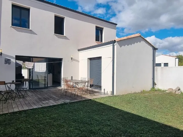 Chambre en colocation de 4 dans grande maison