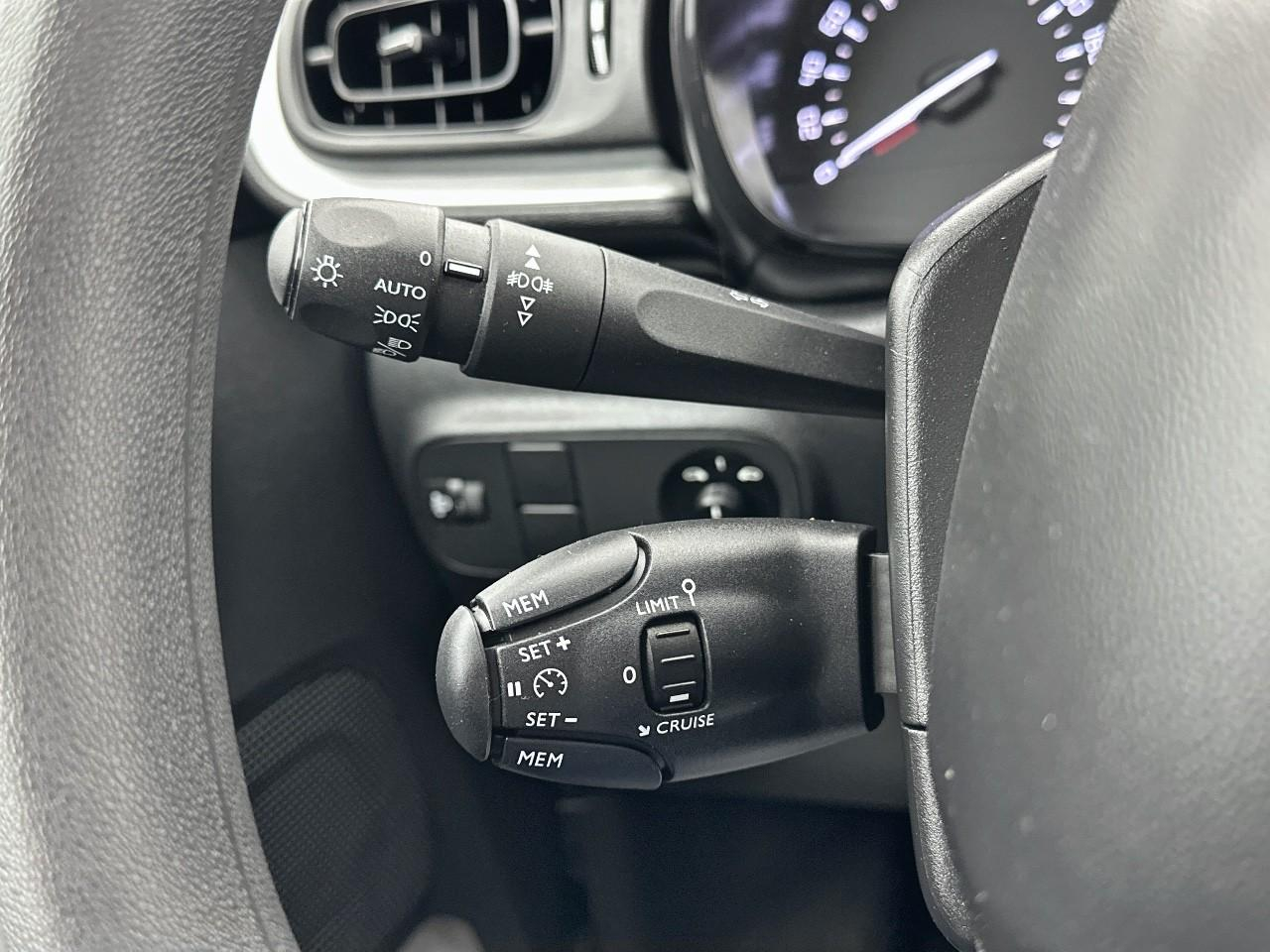 Citroën C3 puretech 83 ch bvm5 plus — photo 18