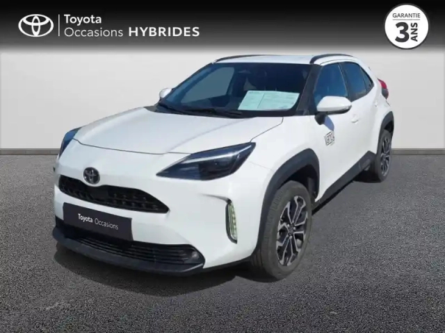 Toyota Yaris cross 116h design mc24