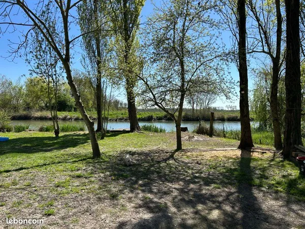 Terrain de loisirs avec mobile home