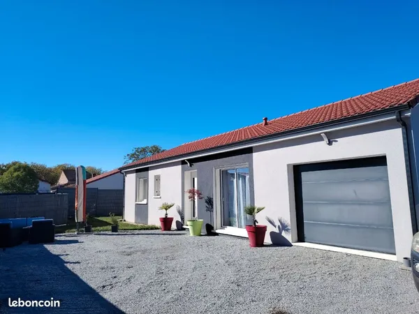 🏡 Maison récente de 2020 - 3 chambres - Terrain de 776 m² - Randan