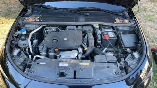 Peugeot 308 1.5 BlueHDi 130 EAT8 - Allure Pack – 2023 – 54298 km – Diesel – Boîte Automatique — photo 39
