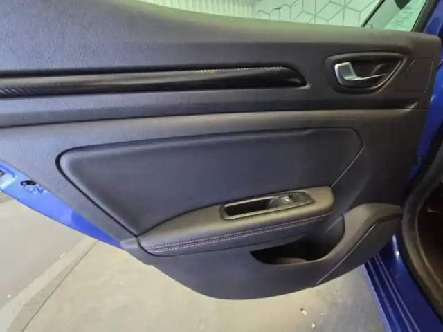 Renault Megane mégane iv berline e-tech plug-in hybride 160 — photo 65