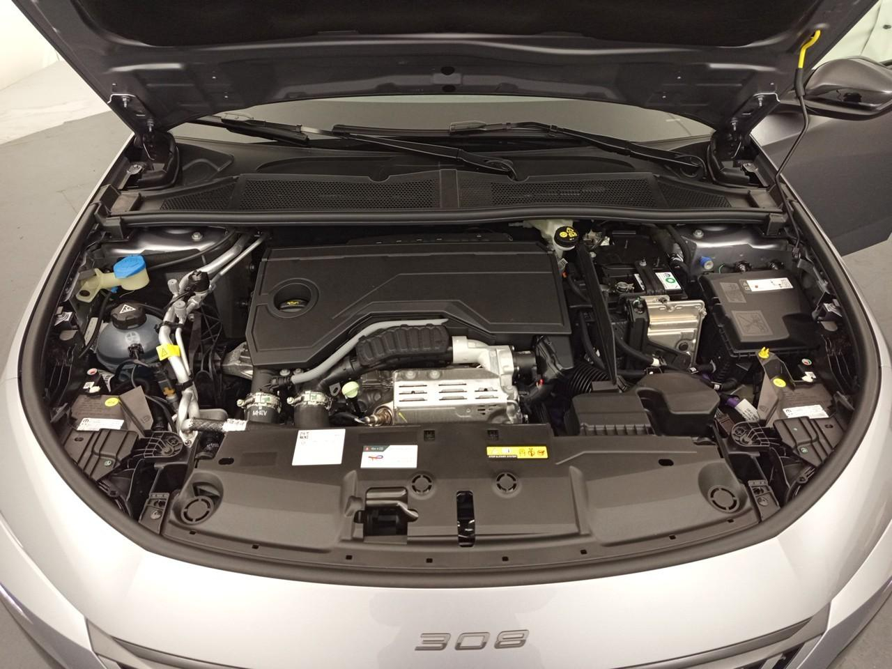 Peugeot 308 hybrid 145 e-dcs6 style — photo 15