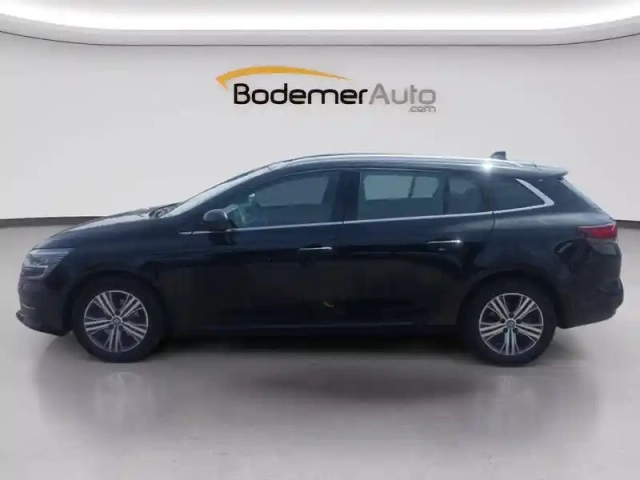 Renault Megane iv estate blue dci 115 edc — photo 17